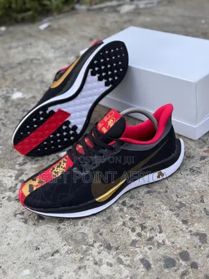 Black-red Nike Air (Zoom Pegasus 38 Turbo)*