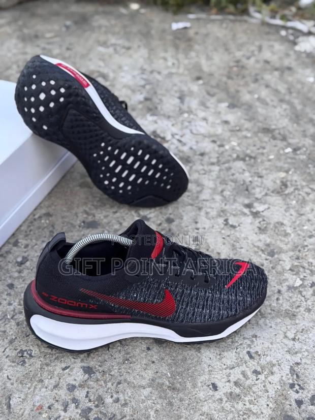 Black-Red Nike Zoom (Invincible Run 3)* - thumbnail 2