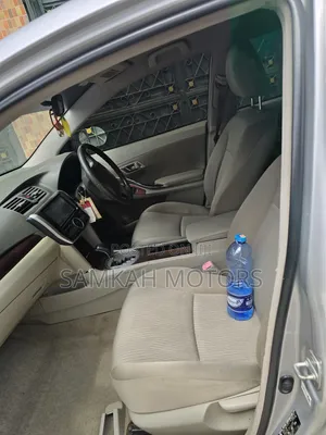 Toyota Premio 2013 Silver