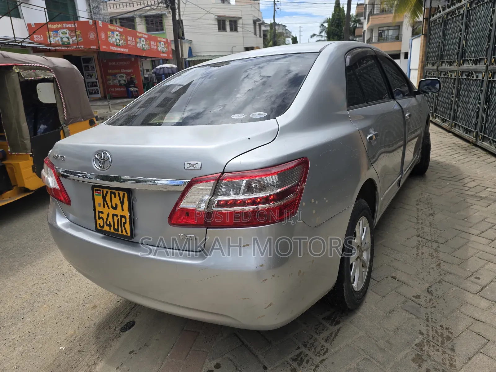 Toyota Premio 2013 Silver