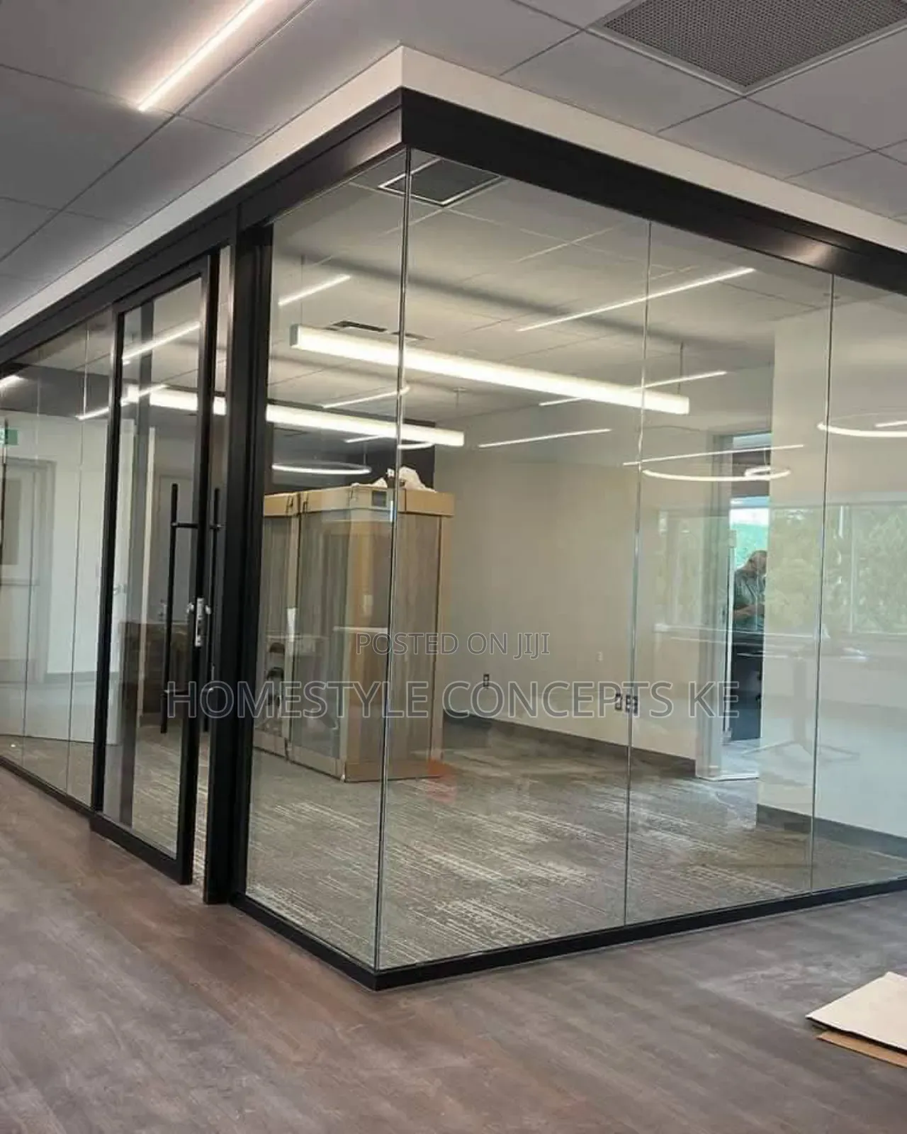 Modern Office Design Partitions Set Up