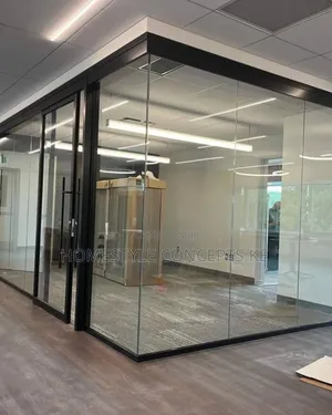 Modern Office Design Partitions Set Up
