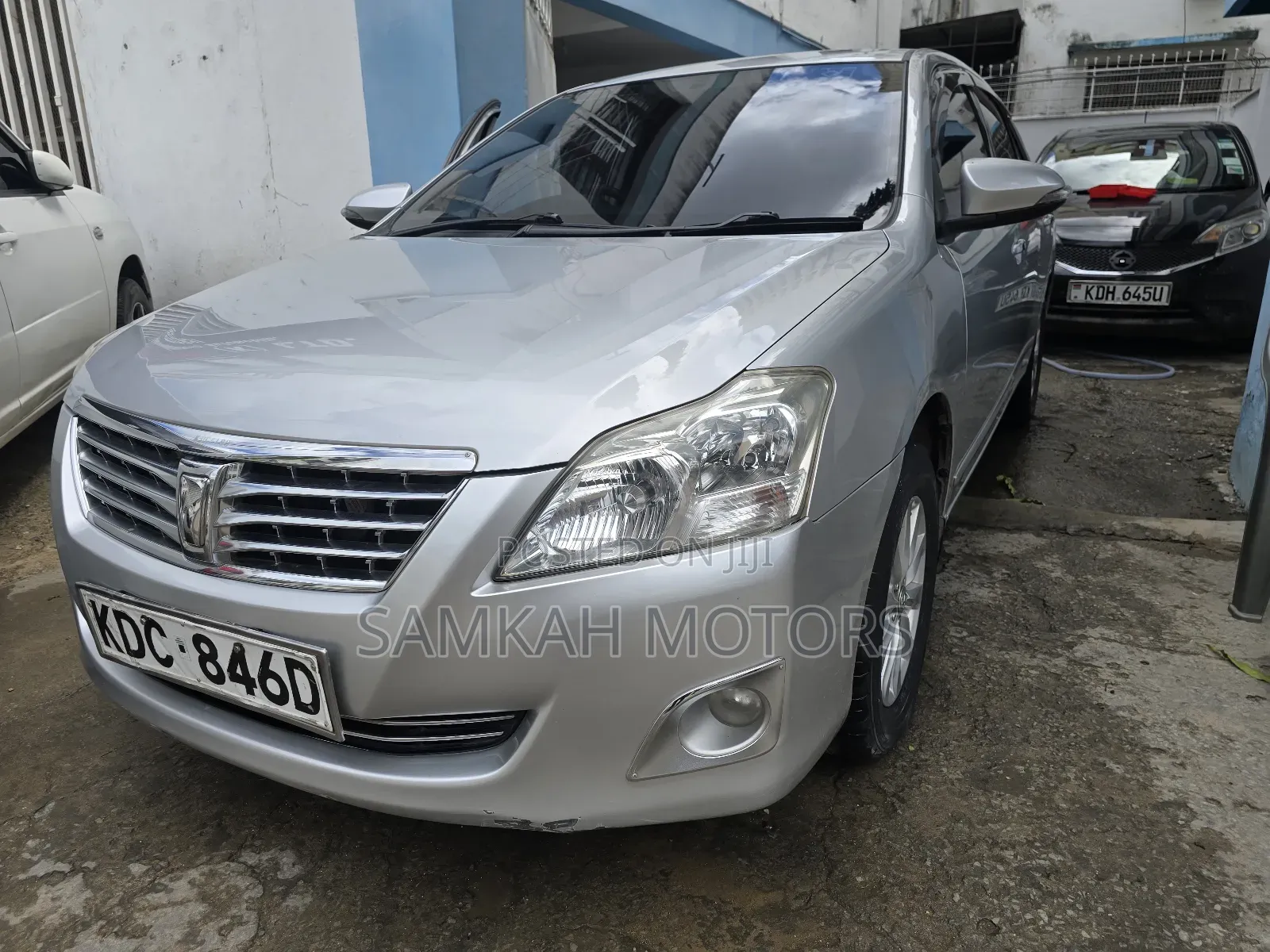 Toyota Premio 2015 Silver