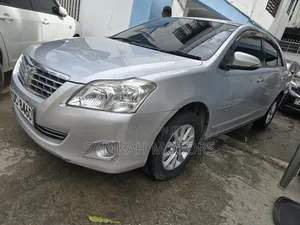 Toyota Premio 2015 Silver