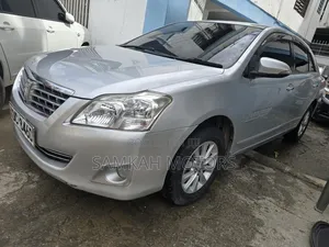 Toyota Premio 2015 Silver