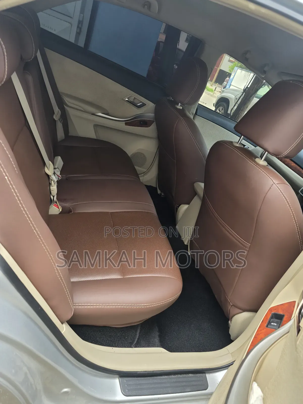 Toyota Premio 2015 Silver
