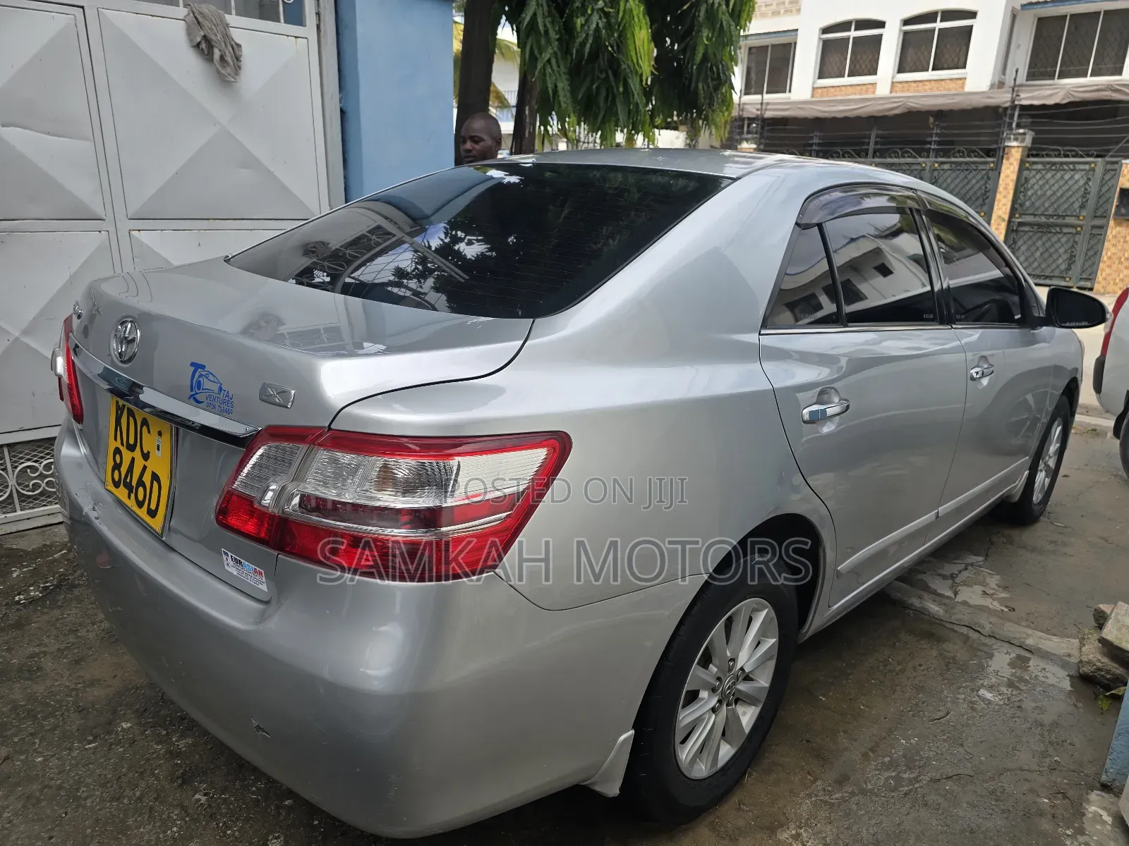 Toyota Premio 2015 Silver