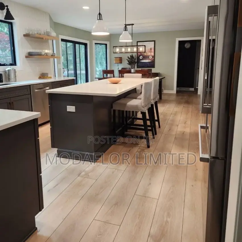 Solid Flooring With SPC Flooring