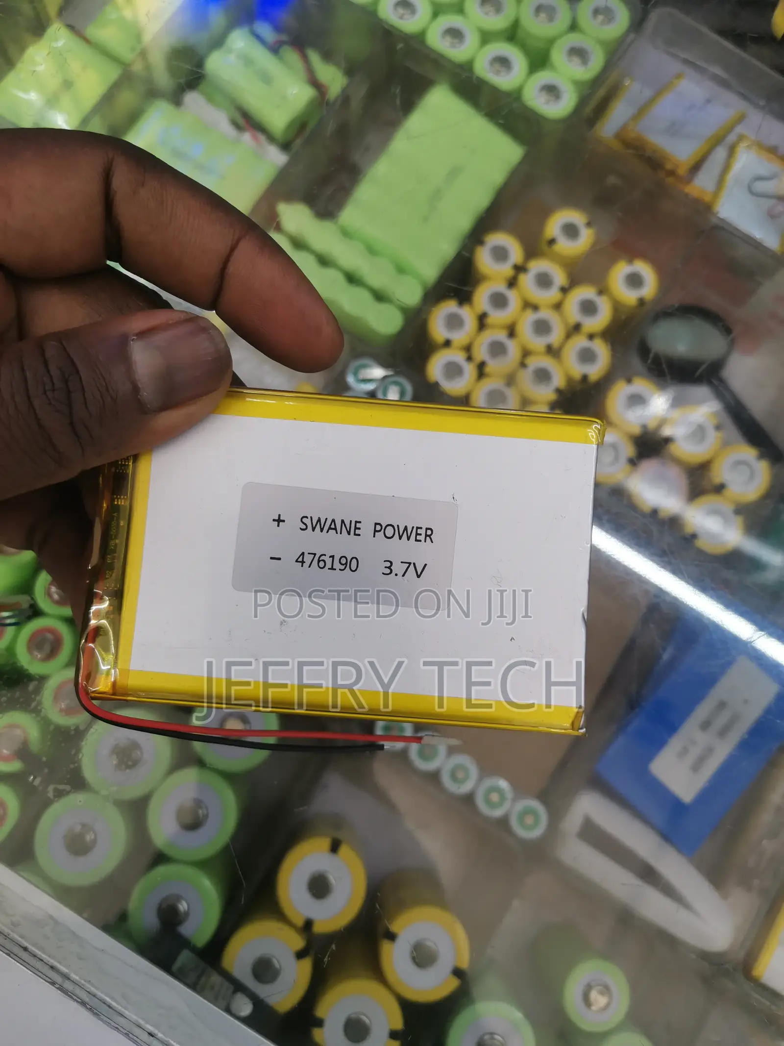 3.7 Volt Lithium Ion Li-Po Li-Polymer Batteries Cells for P