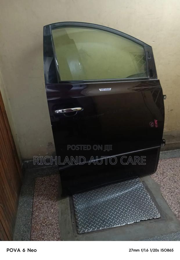 Toyota Alphard Front Door - thumbnail 8
