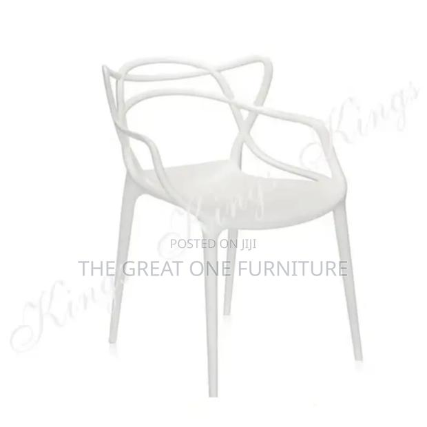 White Stackable Restaurant/Dining Chair Aj9uy