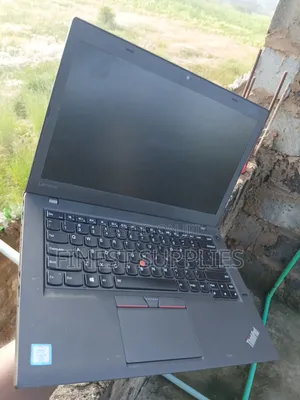 Laptop Lenovo ThinkPad T460 8GB Intel Core I5 HDD+SSD 500GB