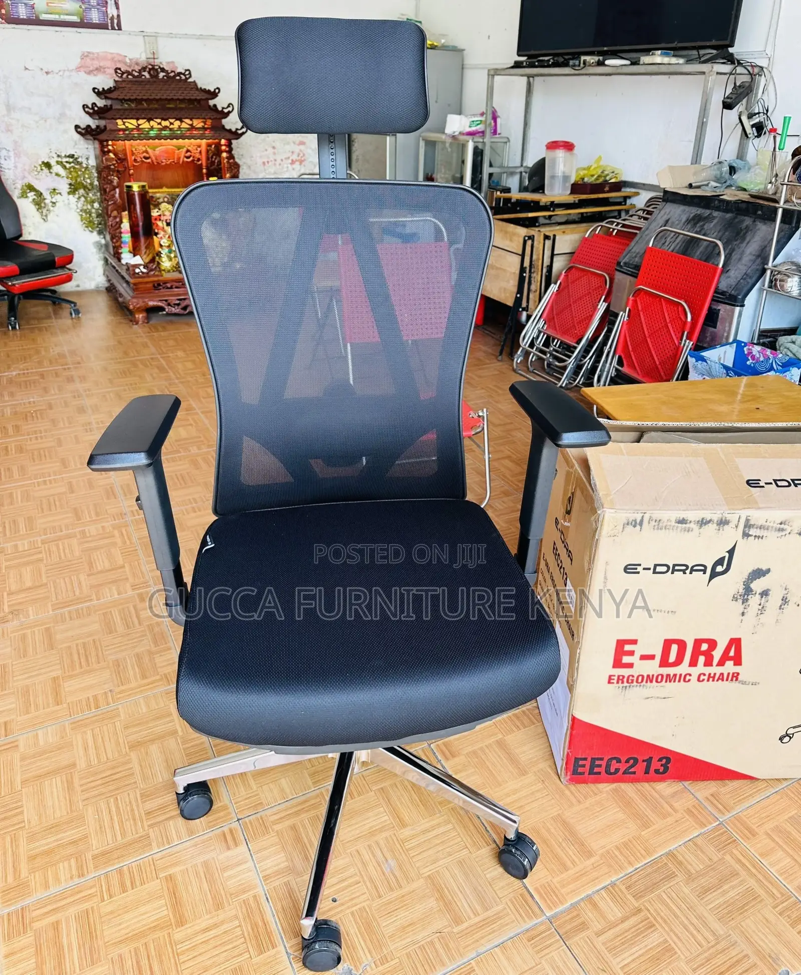 Office Chair: Adjustable Seat/Armrest Mesh Office Chair
