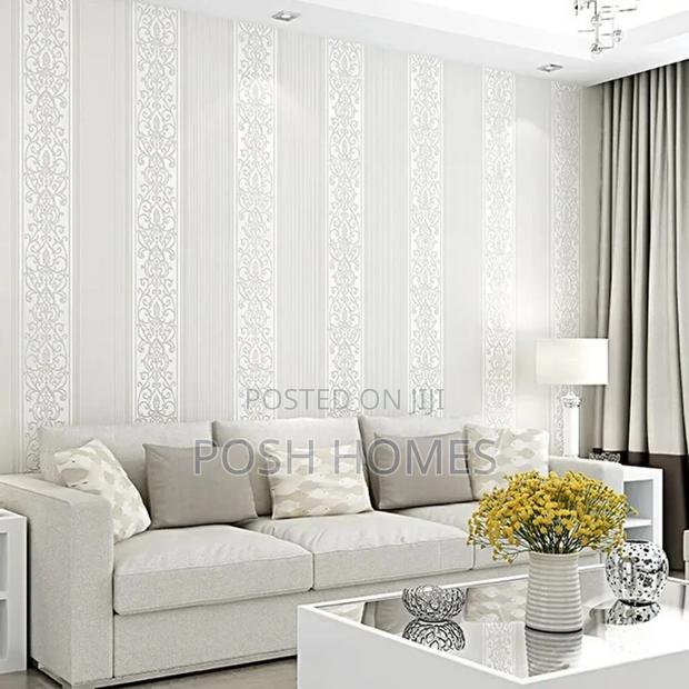 Grey Foral Demask Wallpapers