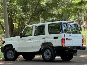 New Toyota Land Cruiser 2024 White