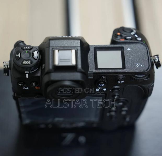 Nikon Z9 Mirrorless Camera - thumbnail 3