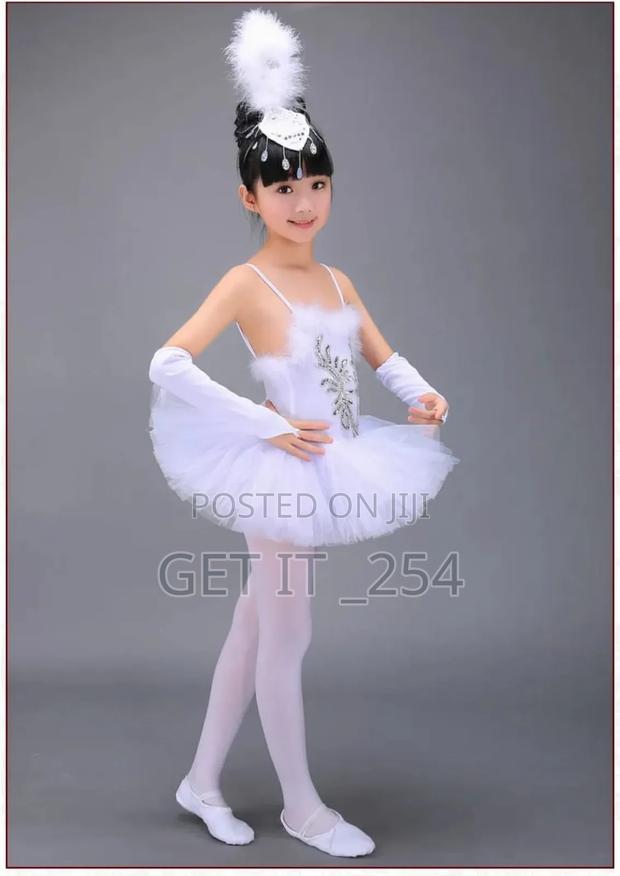 Professional Children's Flight ✈ Attendant - thumbnail 3