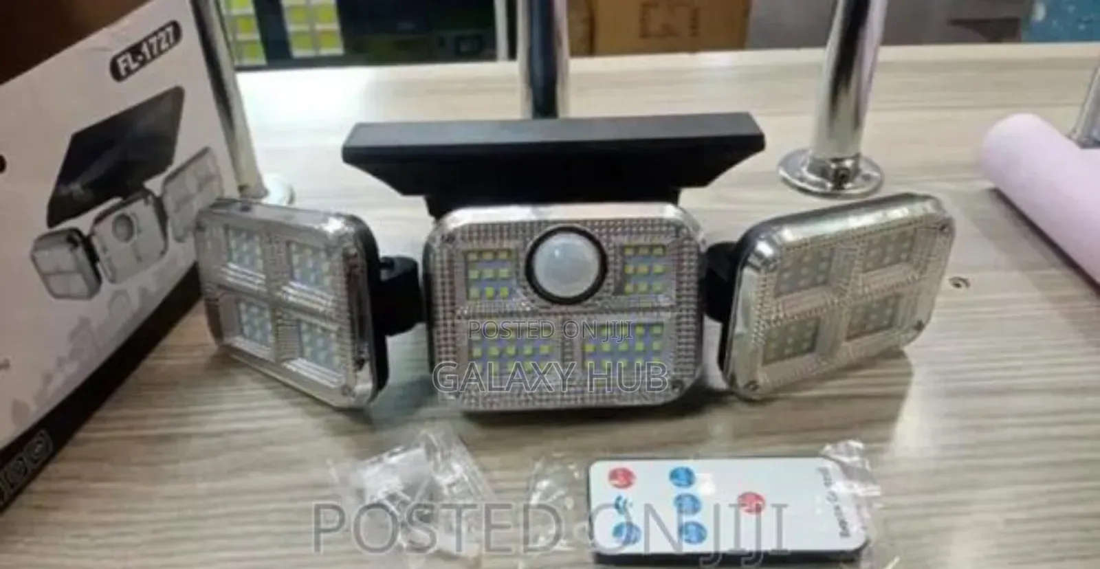 3 Heads Solar Lamp