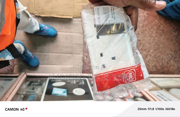 Mk Non Standard Twin Socket - thumbnail 2