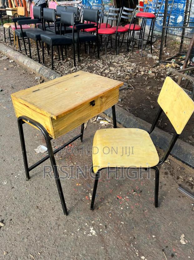 Unique School Lockers Chairs