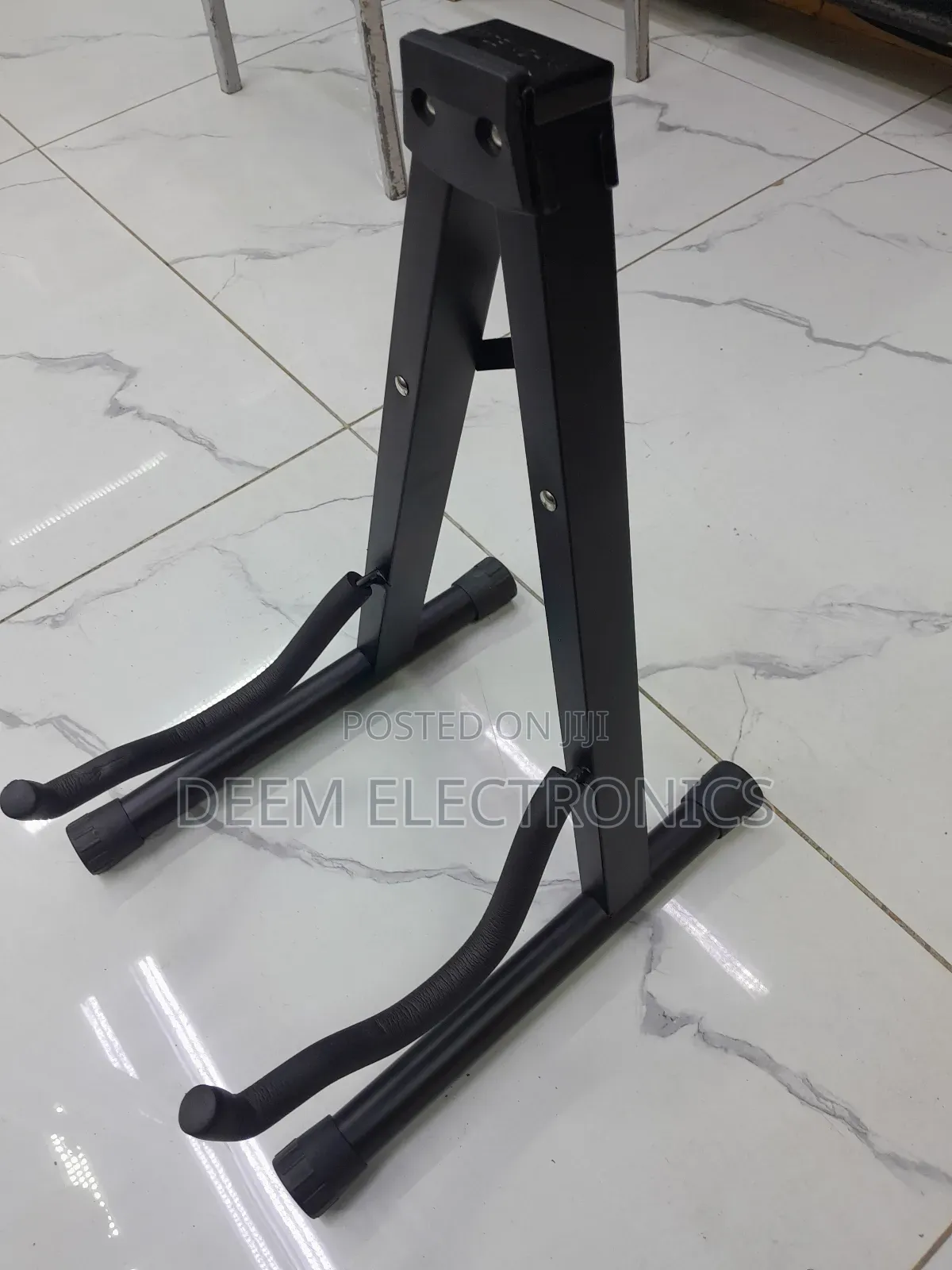 Guitar Stand