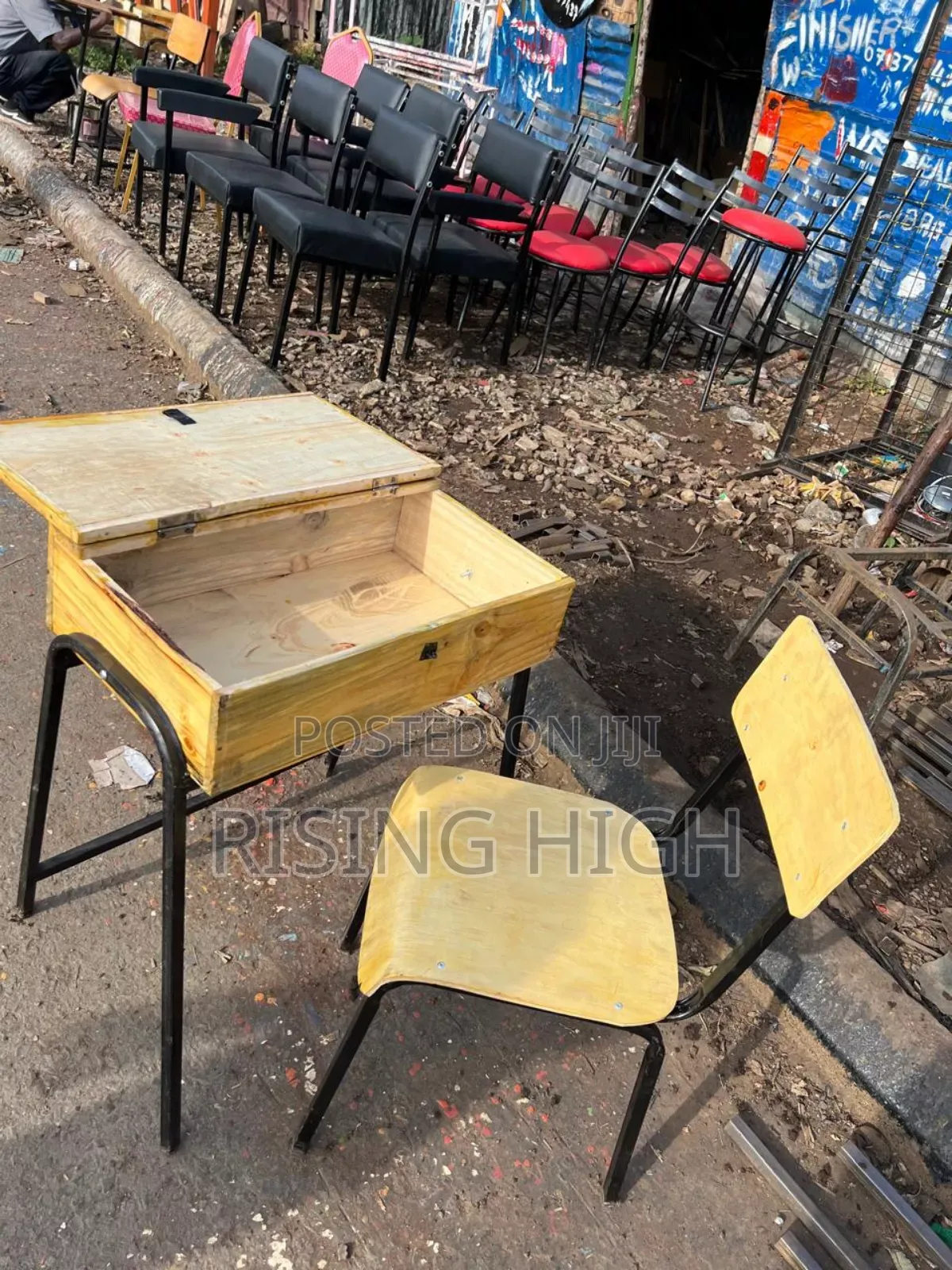 Enhanced School Lockers Chairs