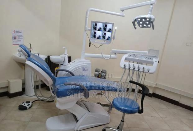 Dental Unit With Compressor - main view