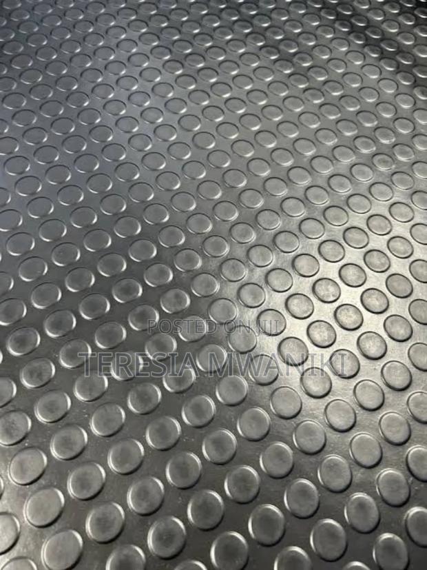 Black Coin Rubber Mat ,1.2m×10mtr - main view