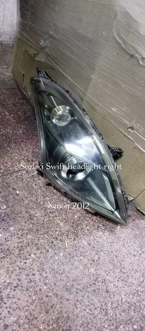 Suzuki Swift Xenon 2012 Headlight