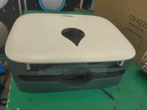 Servite Holder/Towel Holder