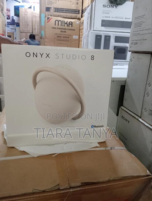 Harman Kardon Onyx Studio 8 Portable Bluetooth Speaker - thumbnail 2