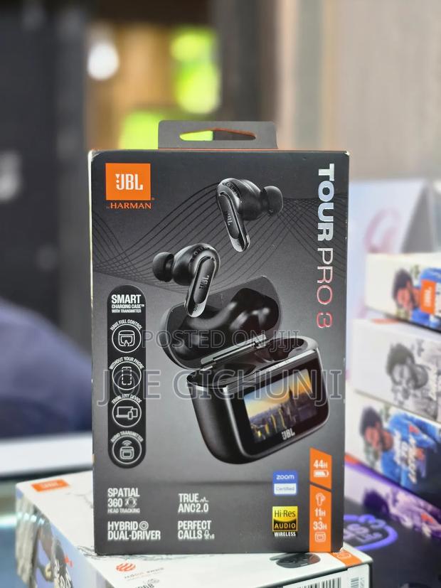 JBL Earbuds Tour Pro 3 - main view