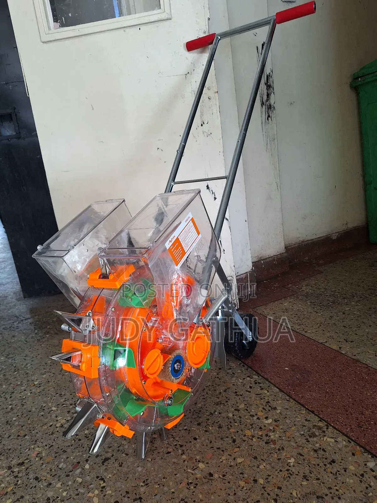 Seed Planter Separately Wit Ferterlizeer