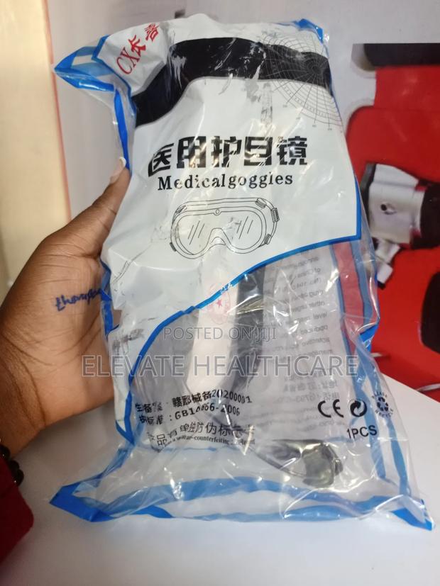 Medical Goggles - main view