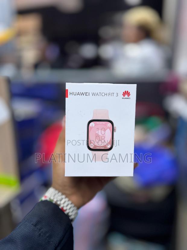 Pink Huawei Smrt Watch (Fit 3)