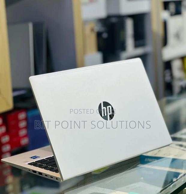 New Laptop HP ProBook 440 G10 8GB Intel Core i7 SSD 512GB