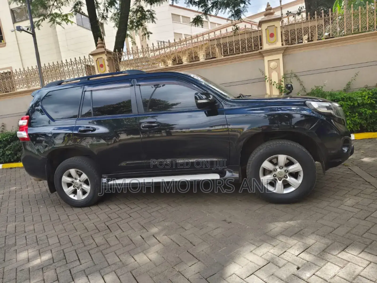Toyota Land Cruiser Prado 2015 Black