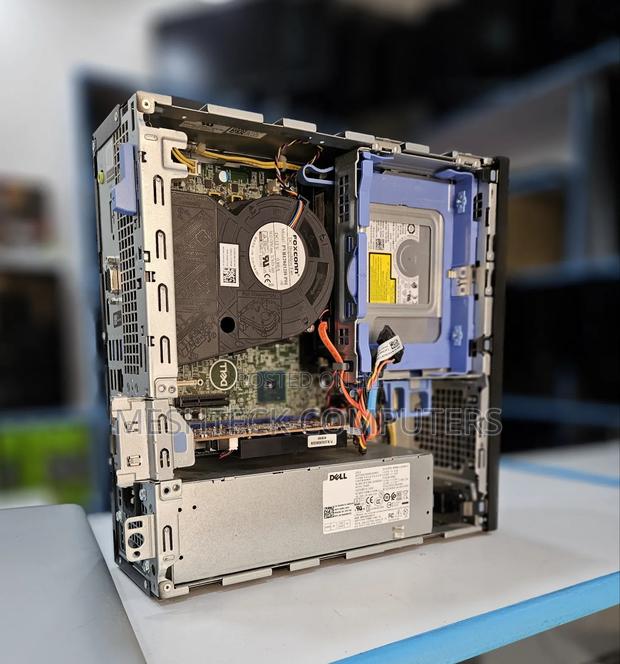 Desktop Computer Dell OptiPlex 7060 8GB Intel Core i5 SSD 256GB - thumbnail 2