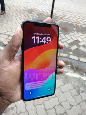 Apple iPhone XS Max 256 GB Black - thumbnail 2