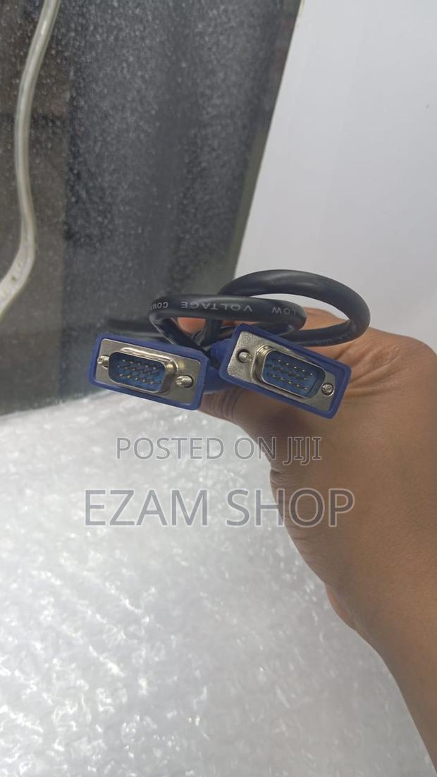 Vga (Video Graphic Array) Cables - thumbnail 4