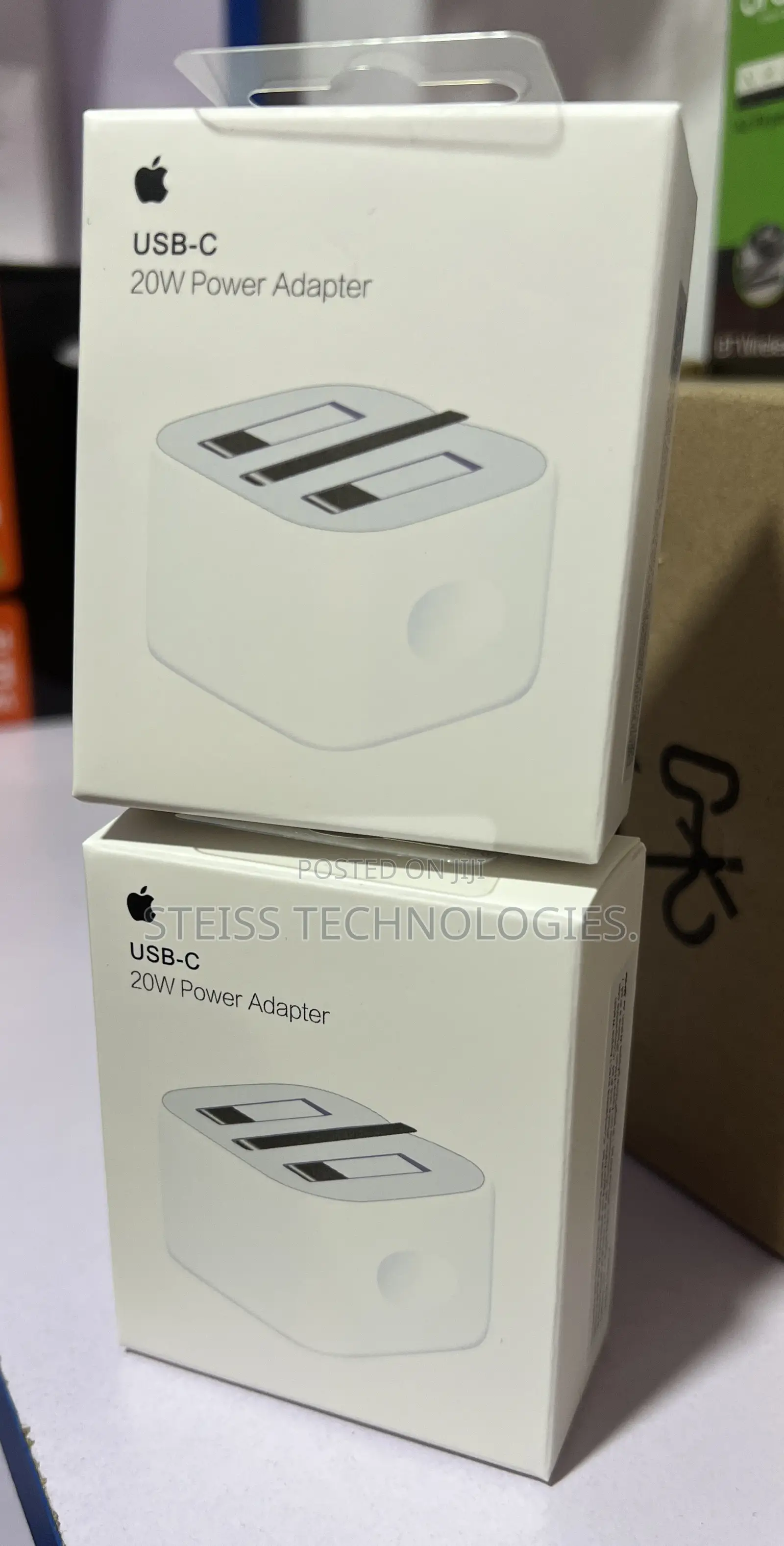 20watts Apple Power Adapter.