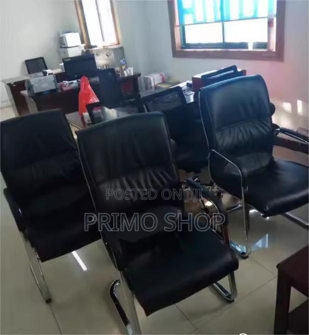 Office Chair; Luxurious Leather Surface Office Chair - main view