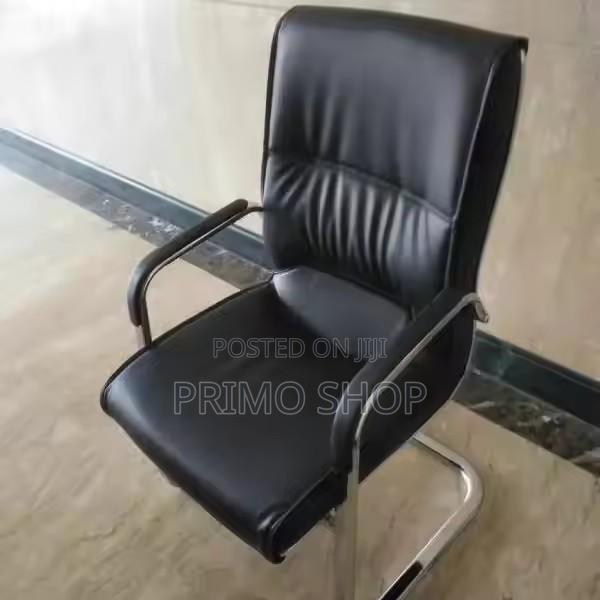 Office Chair; Luxurious Leather Surface Office Chair - thumbnail 2