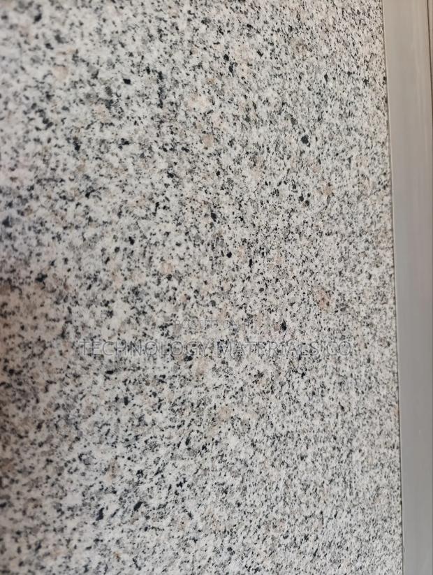 Bianco Crystal Granite(8ft * 2ft * 18mm)
