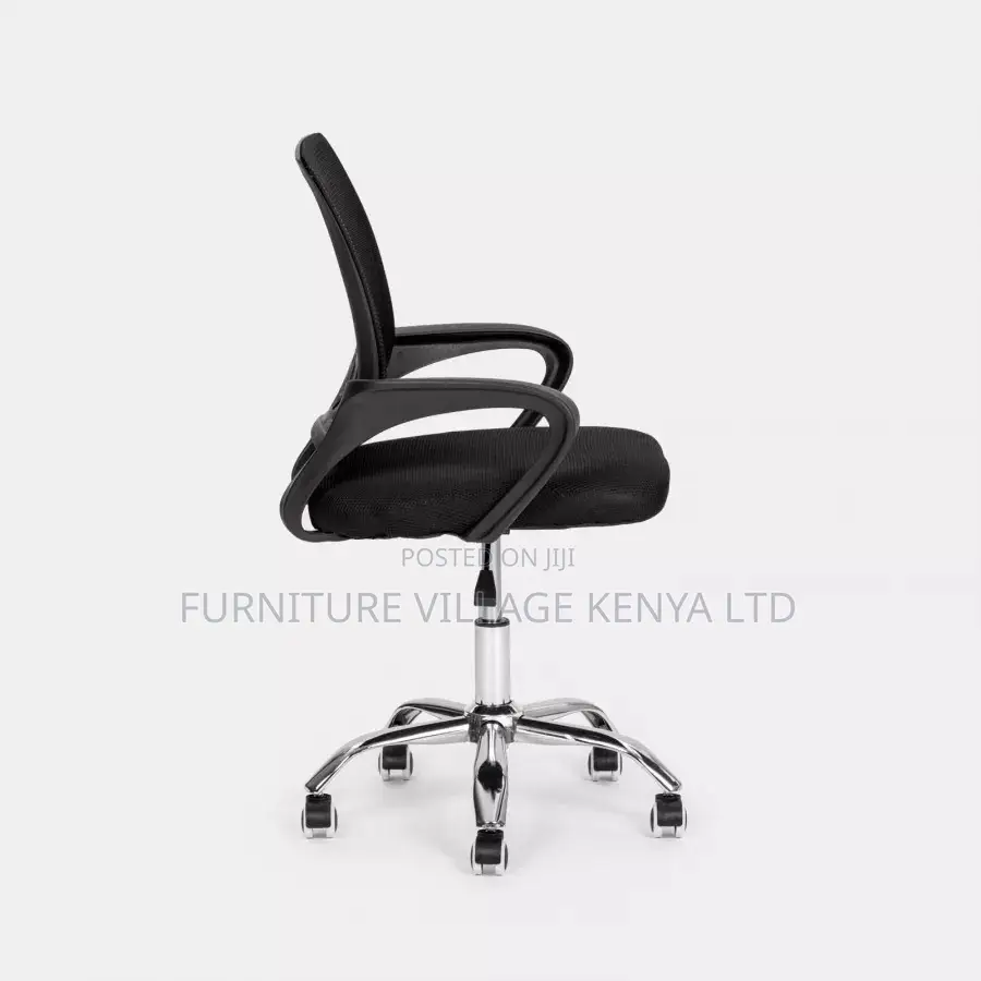 Office Chair: Clerical Mesh Office Chair With Pivot Base