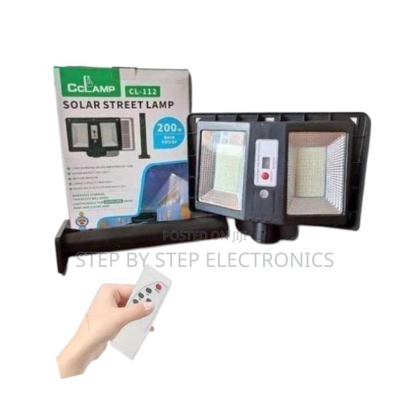 Inbuilt Battery Cclamp 200watts Led Solar Street Light