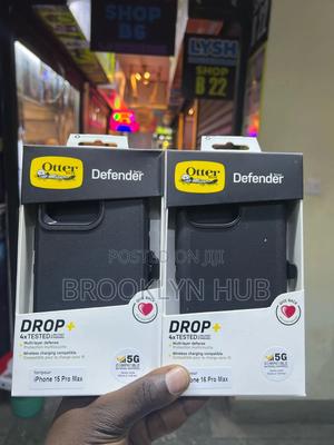 Otter Defender Case for iPhone 15 and 16 Proma - main view