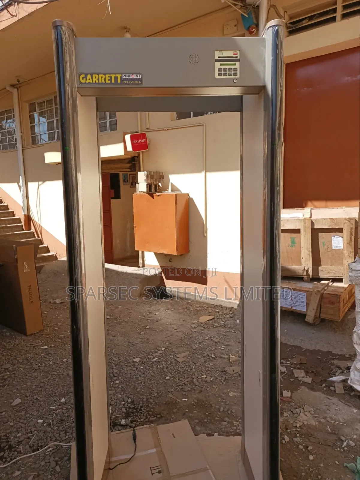 Garrett Walk Through Metal Detector