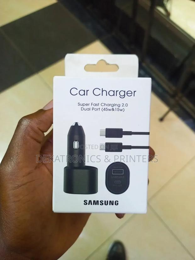 Samsung Car Fast Charger - main view