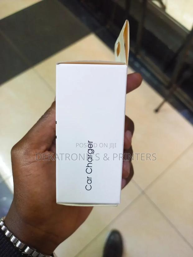 Samsung Car Fast Charger - thumbnail 3